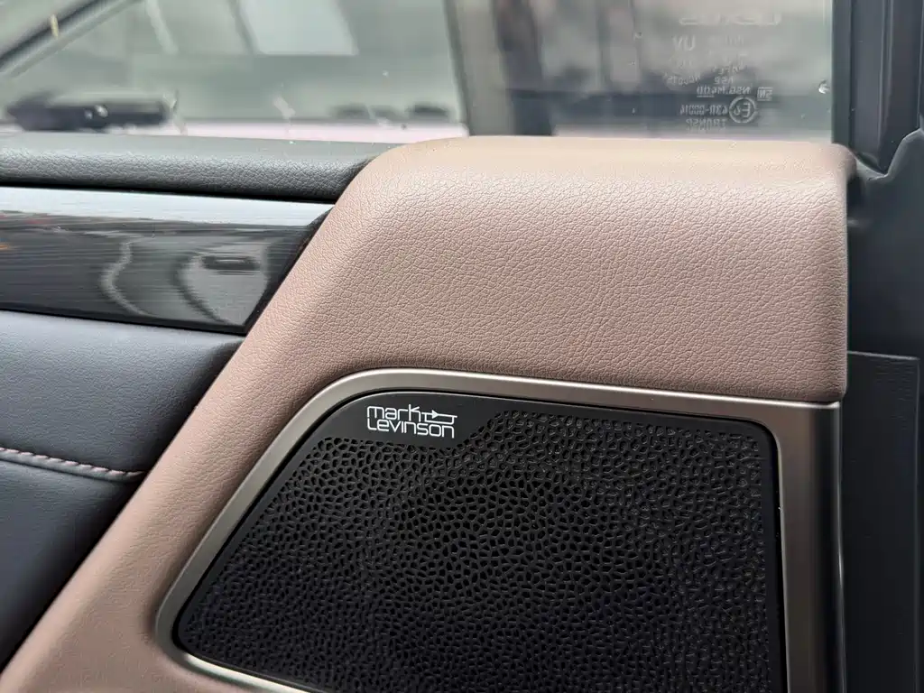 Lexus ES 2022 300h