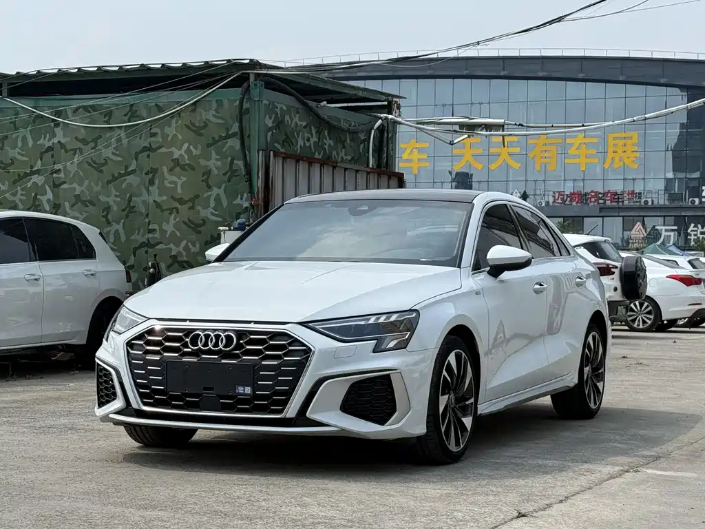 Купить Audi A3