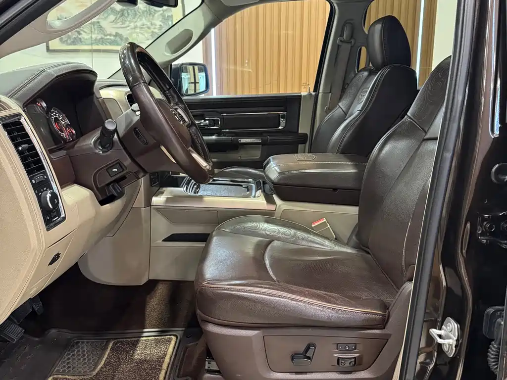 Ram Trucks 2017 5.7L AT