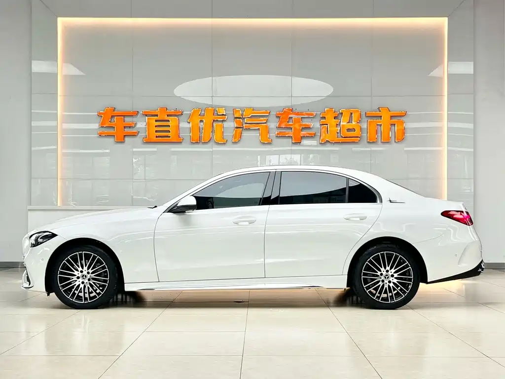 Mercedes-Benz C-Class — миниатюра 4