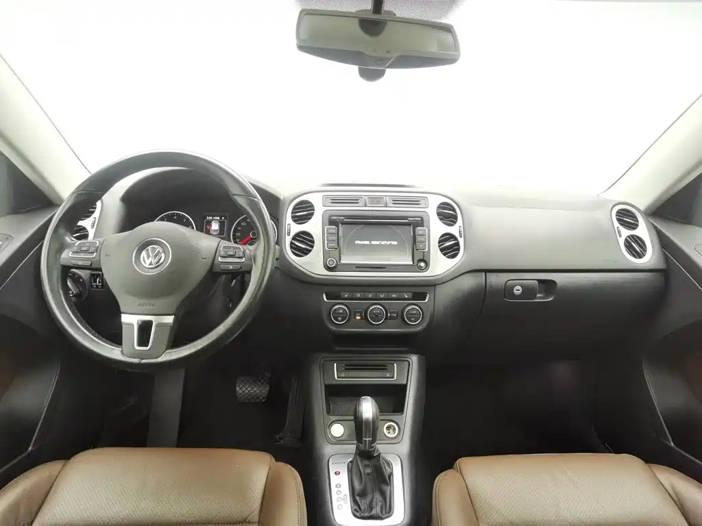 Volkswagen Tiguan — миниатюра 5