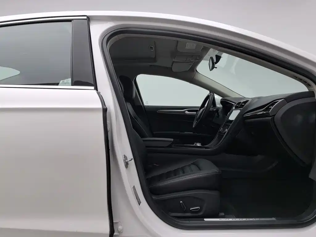 Ford Mondeo — миниатюра 23