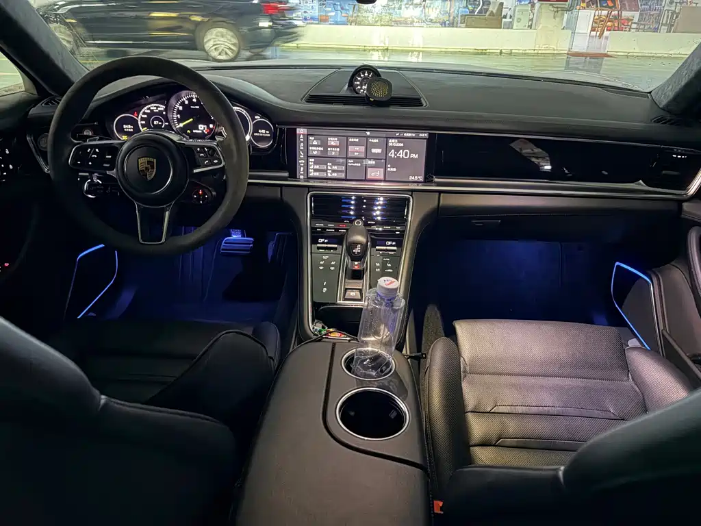 Porsche Panamera Hybrid — миниатюра 9