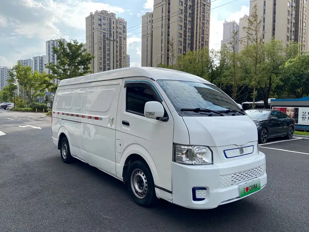 Yuan Cheng Yuan Cheng Xingxiang E6 — миниатюра 3