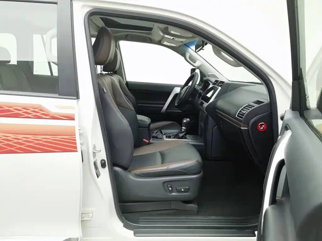 Toyota Prado — миниатюра 23