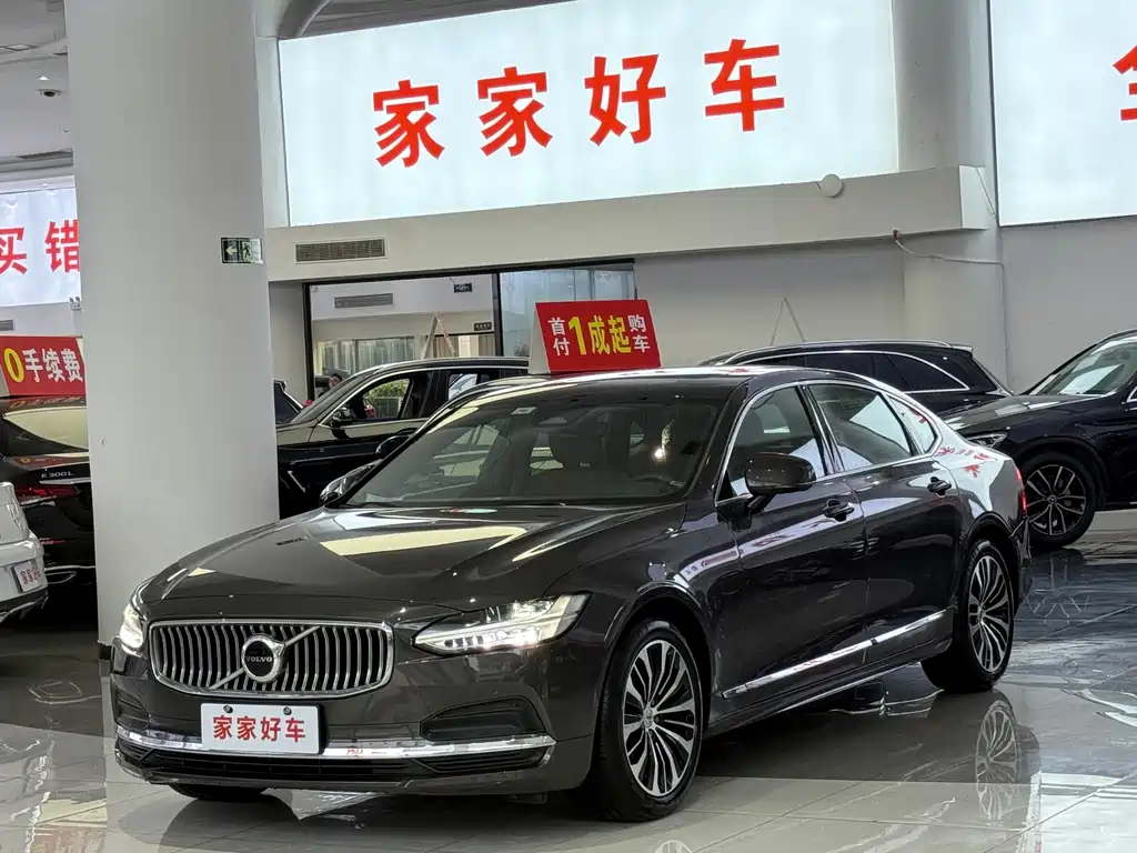 Volvo S90 2024