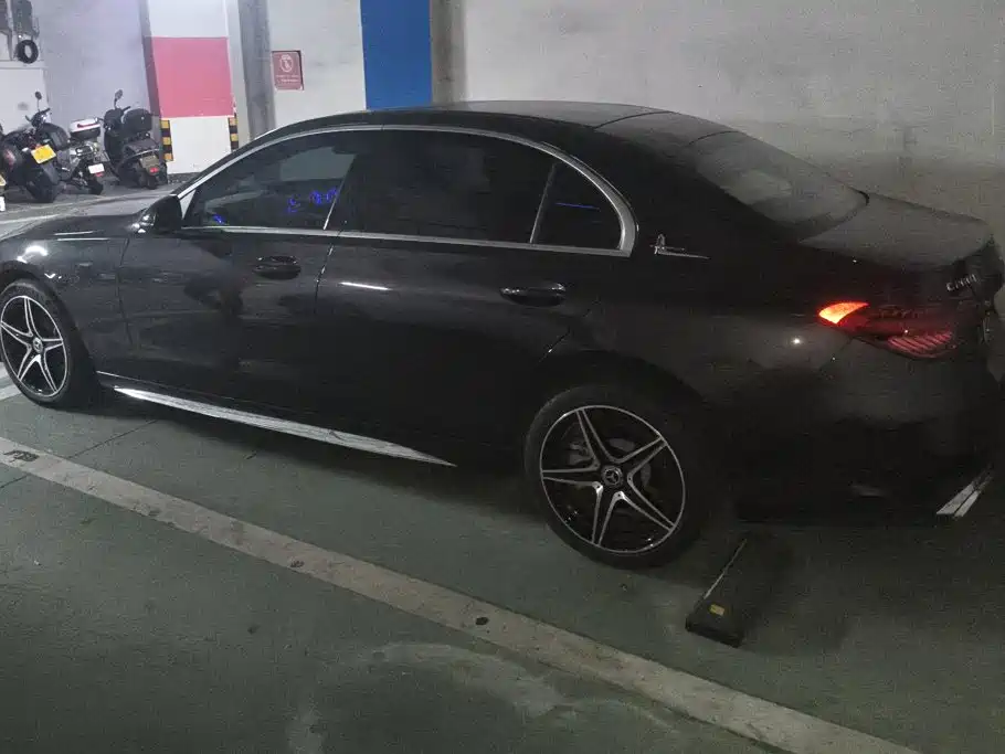 Mercedes-Benz C-Class — миниатюра 3
