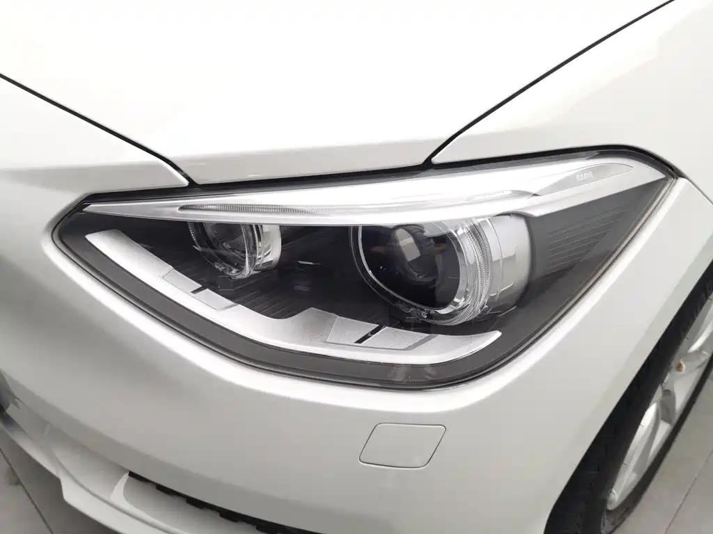 BMW 1 Series (Import) — миниатюра 7