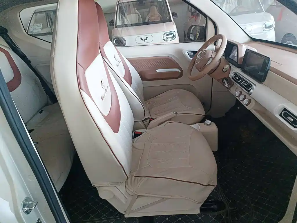 Wuling MINIEV — миниатюра 25