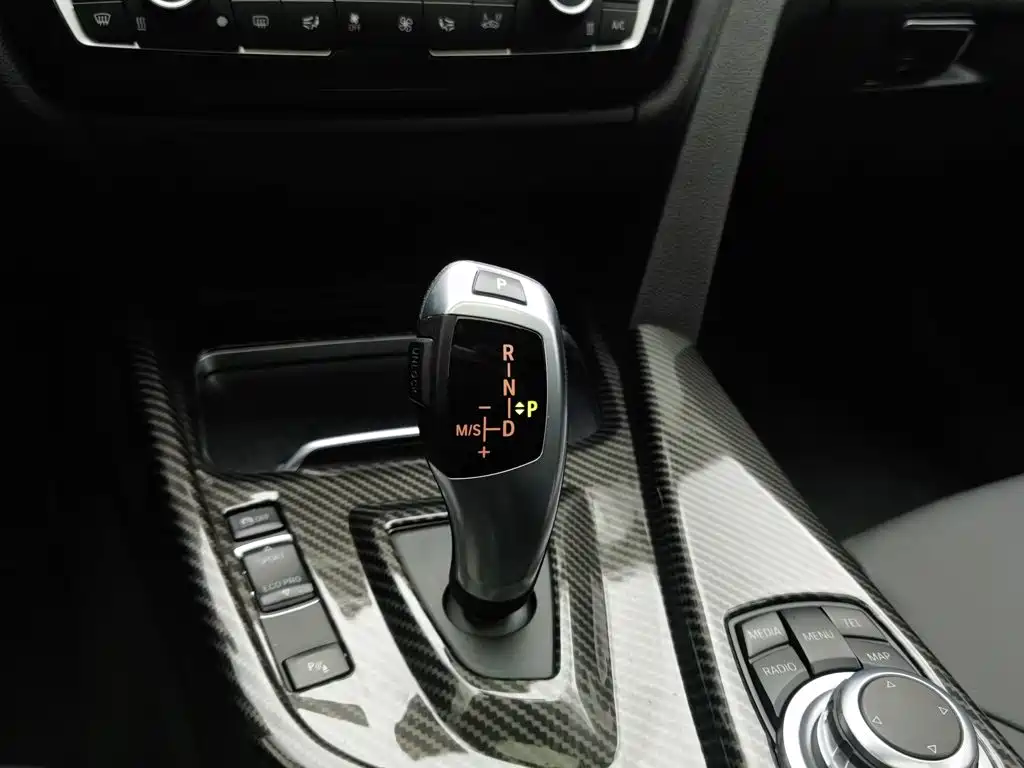 BMW 3 Series — миниатюра 13