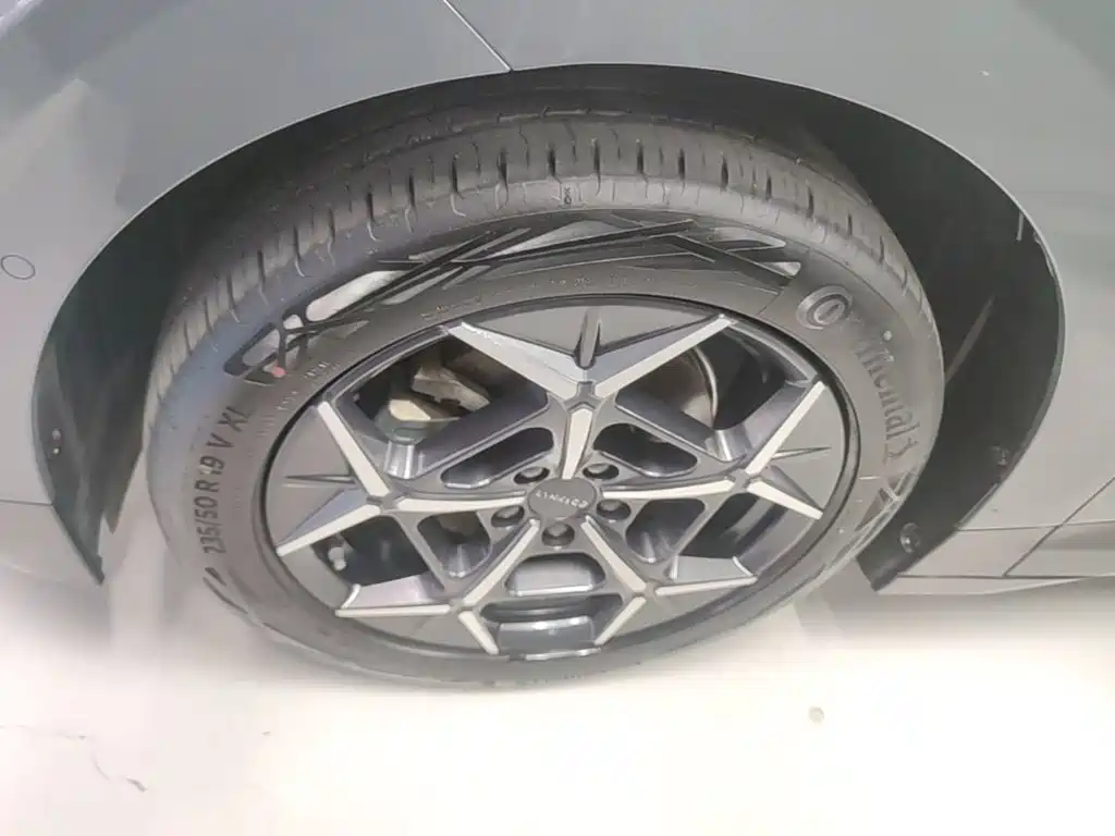 Lynk & Co Z20 — миниатюра 23