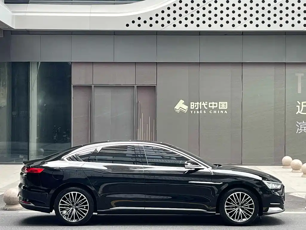 BYD Han — миниатюра 36