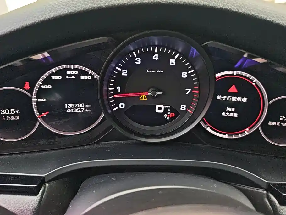 Porsche Cayenne — миниатюра 14