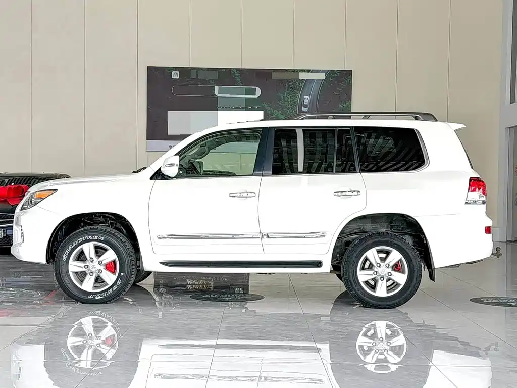 Lexus LX — миниатюра 3