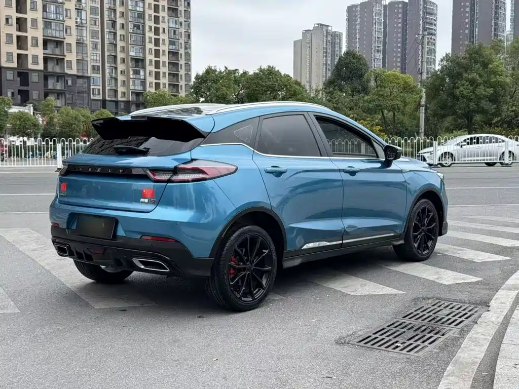 Geely Emgrand S — миниатюра 7