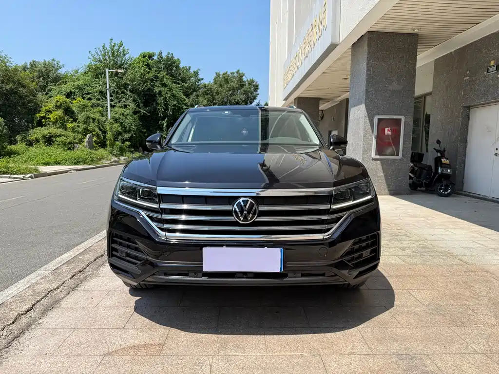 Volkswagen Touareg — миниатюра 2