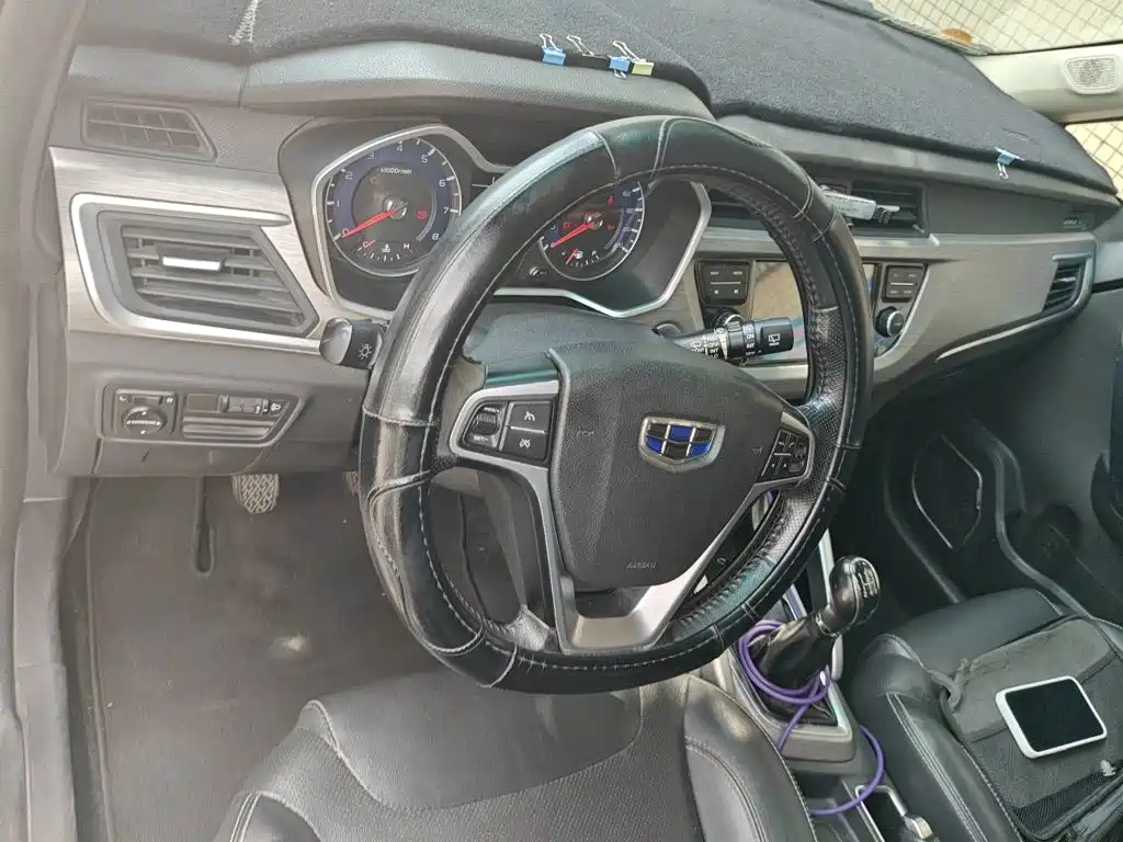 Geely Vision X3 — миниатюра 11