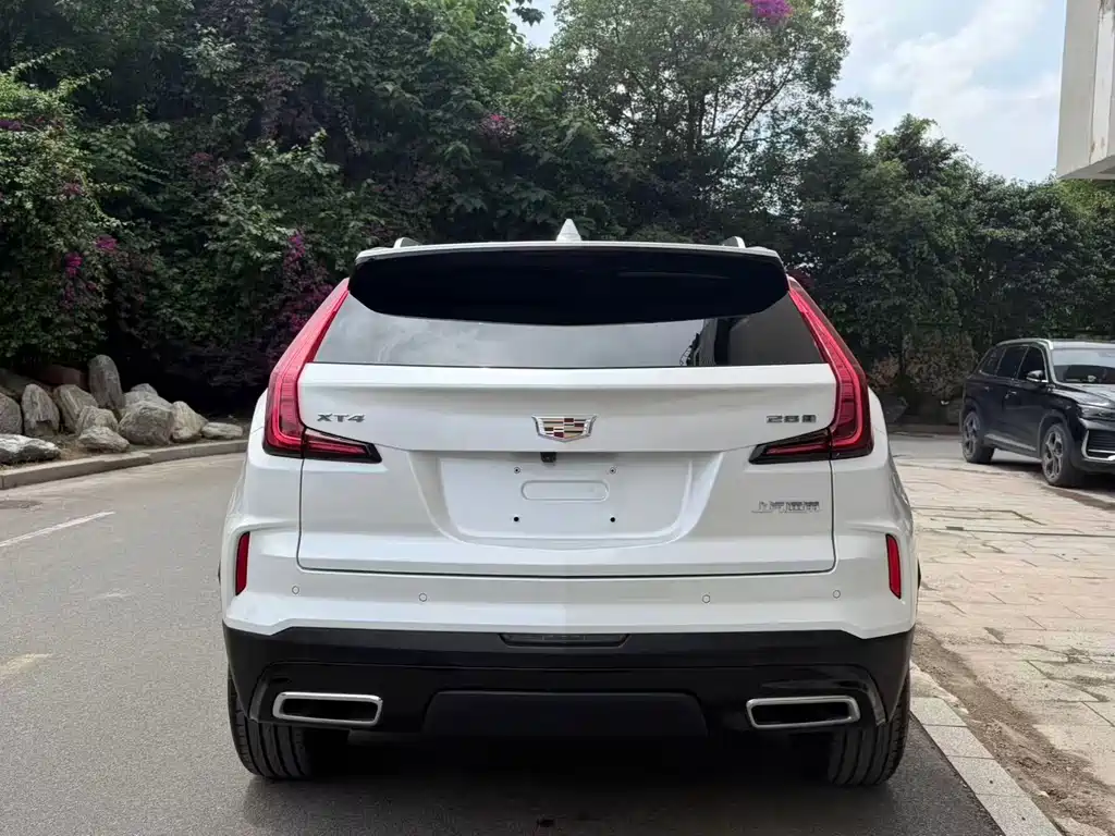 Cadillac XT4 — миниатюра 4