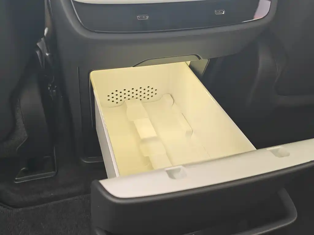 Xiaomi SU7 2024 Smart Drive Max
