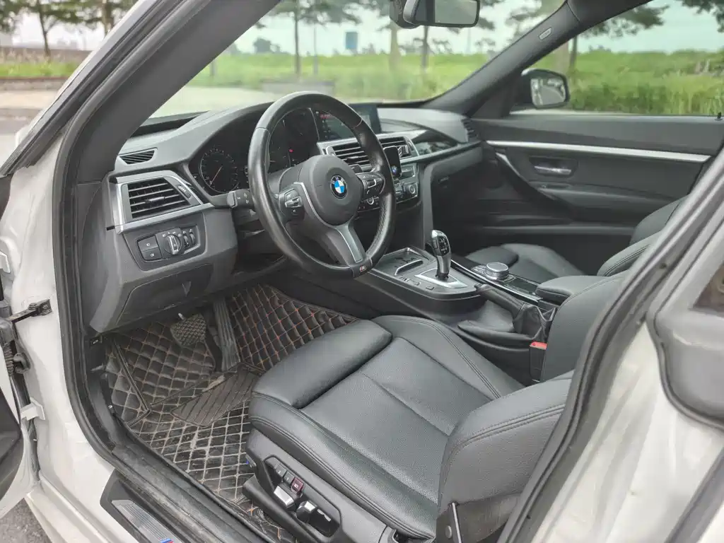 BMW 3 Series GT 3 GT 2020 320i M Sport