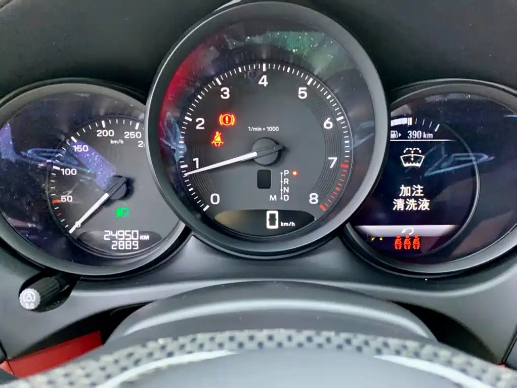 Porsche Macan — миниатюра 18