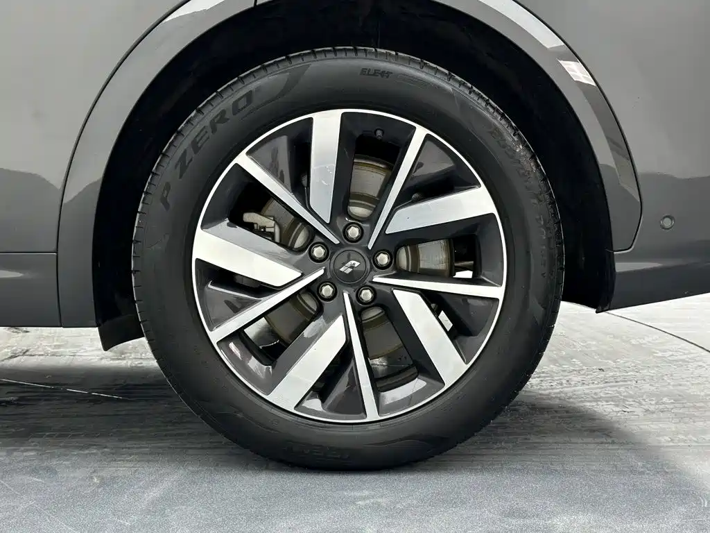 Li Auto Li L7 — миниатюра 30