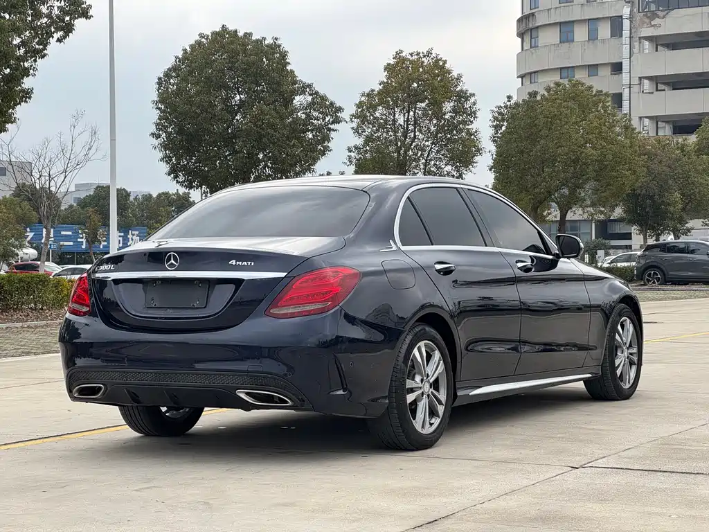 MERCEDES-BENZ C CLASS