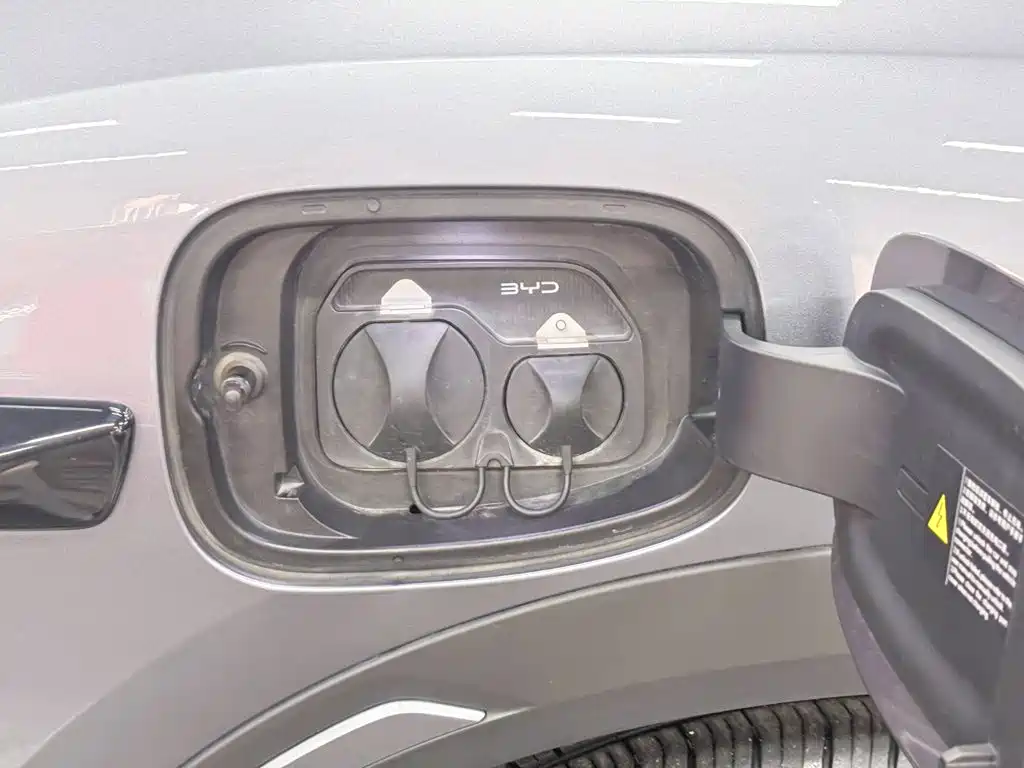 BYD Yuan UP — миниатюра 13