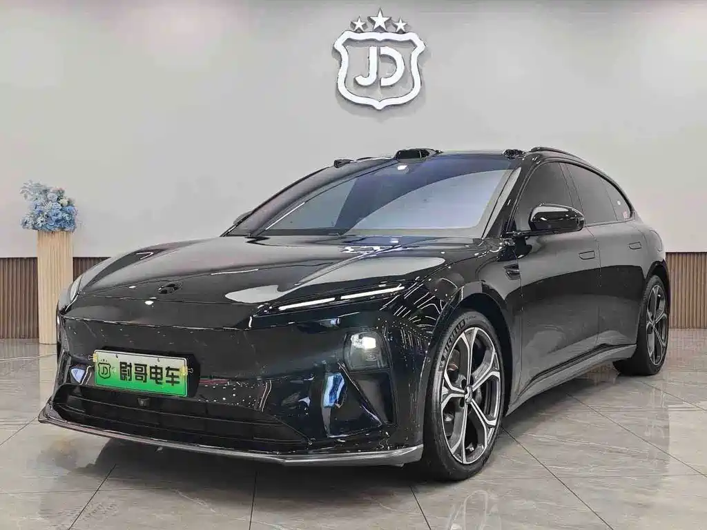 NIO ET5T