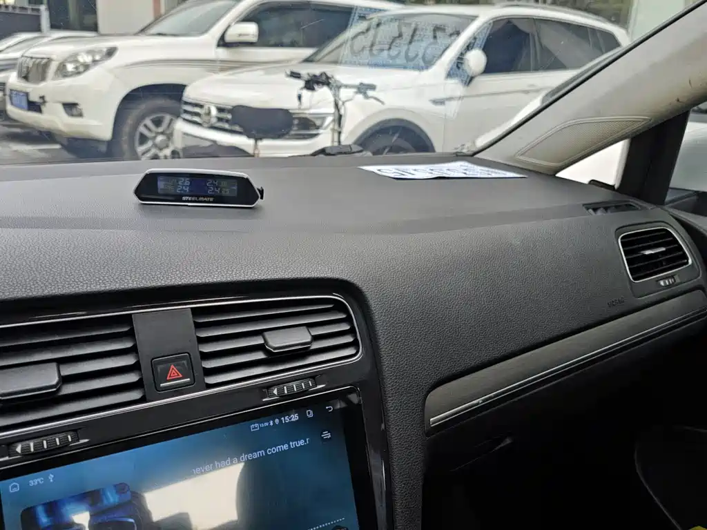 Volkswagen Golf — миниатюра 9