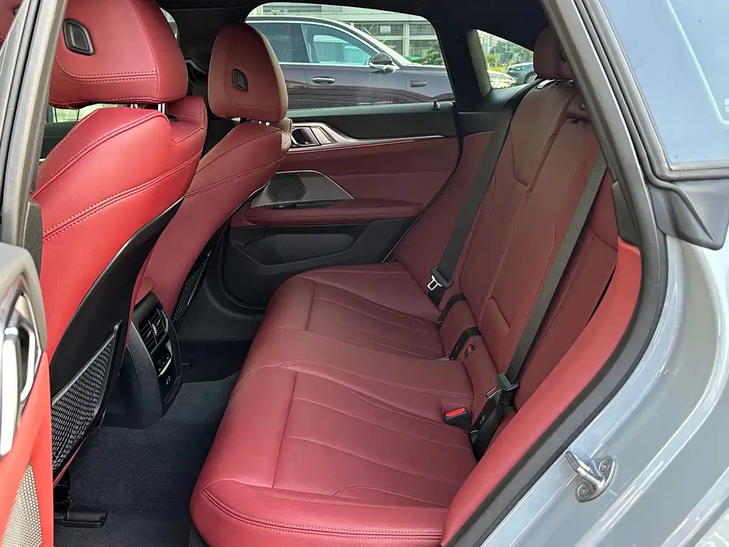 BMW i4 — миниатюра 7