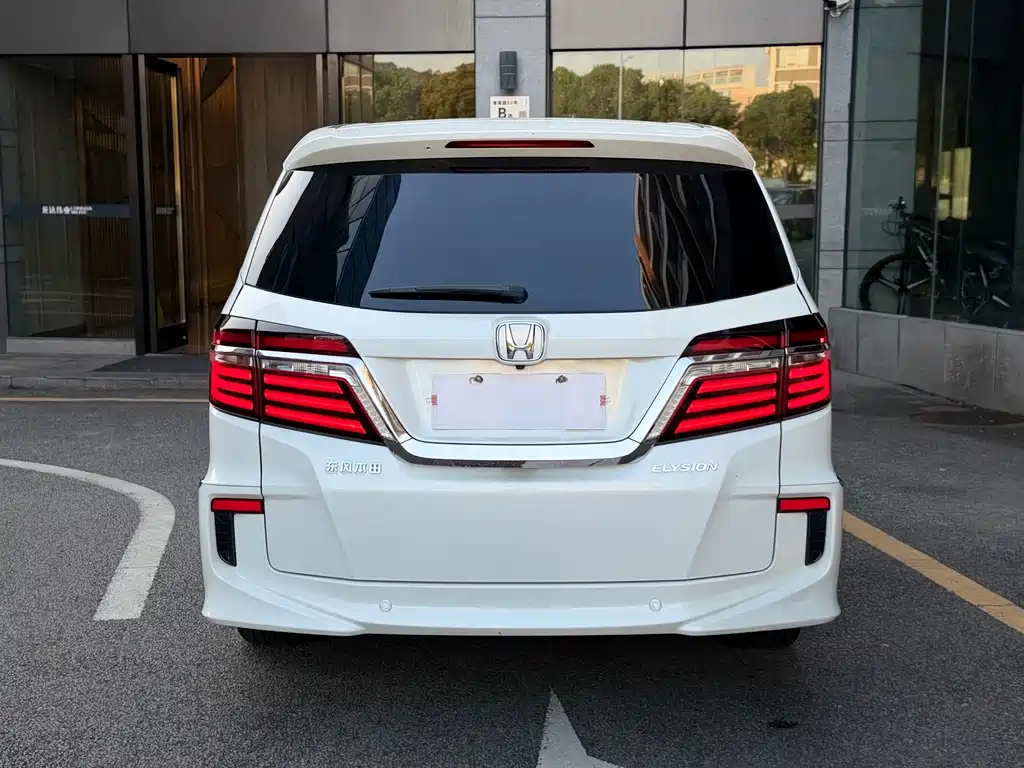 Honda Elysion — миниатюра 17