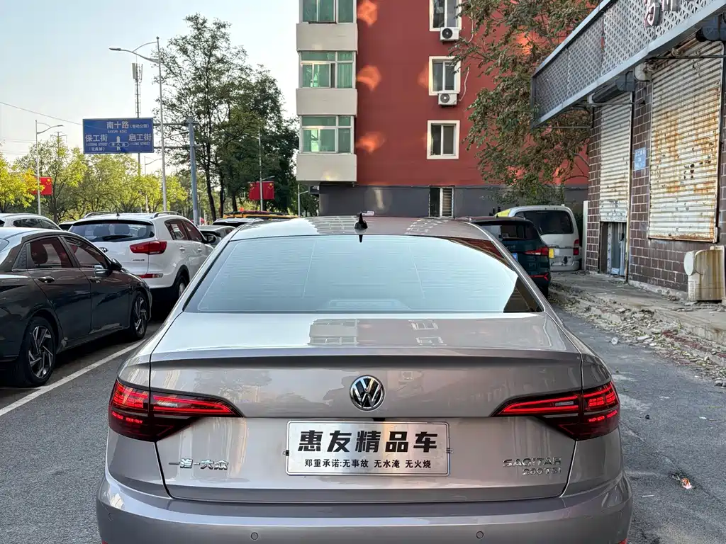 Volkswagen Sagitar — миниатюра 5
