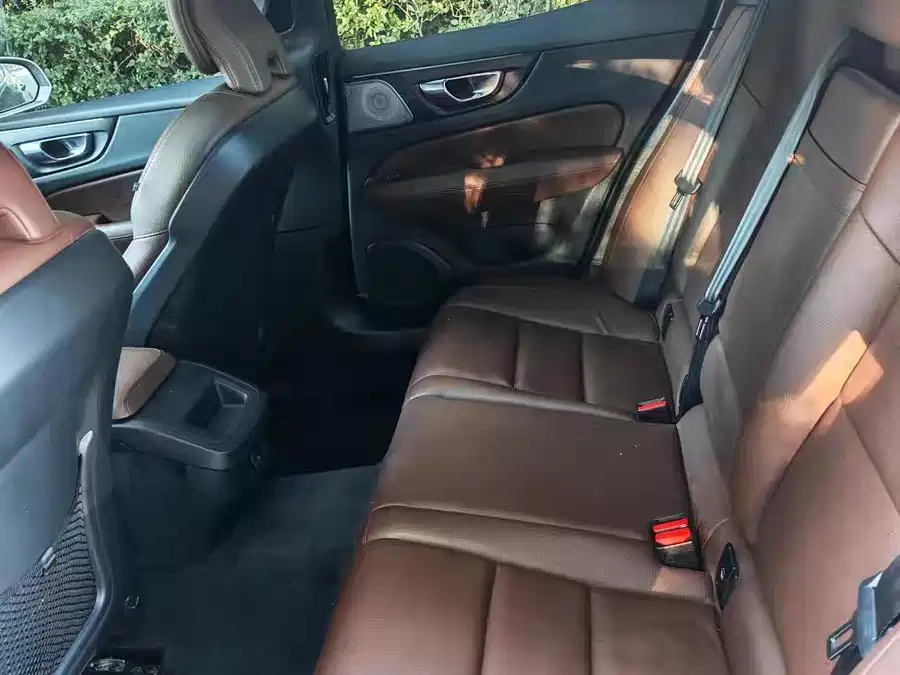 Volvo S60 — миниатюра 6