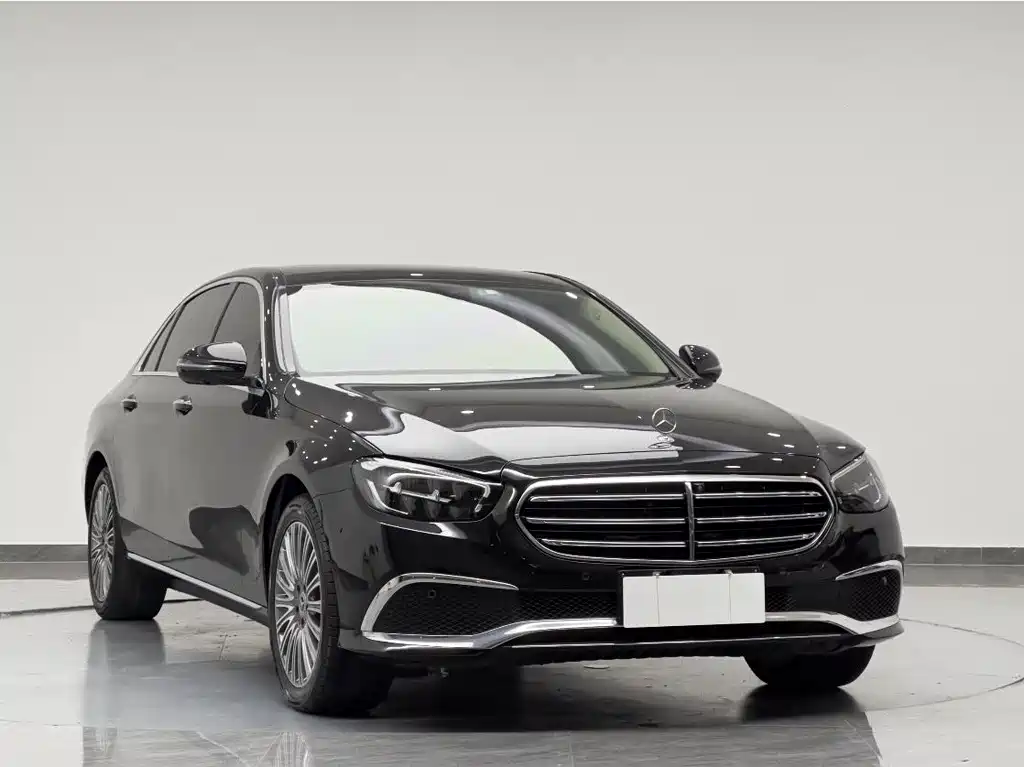 Mercedes-Benz E-Class — миниатюра 2