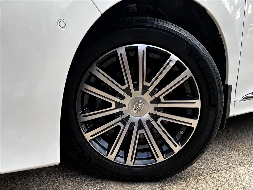 GAC Motor Trumpchi M8 — миниатюра 5