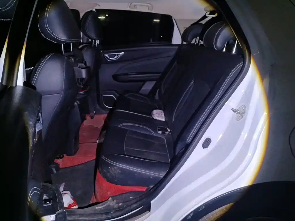 Geely Vision X3 — миниатюра 13