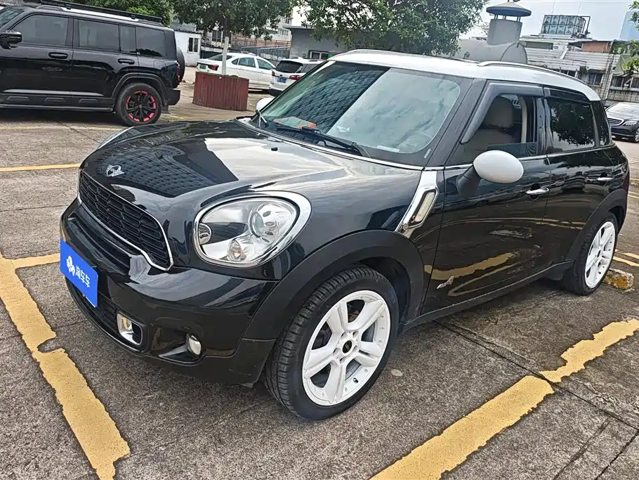 Mini Mini Countryman 2012