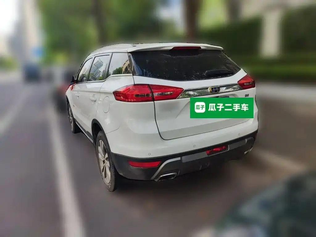 Geely Boyue — миниатюра 4