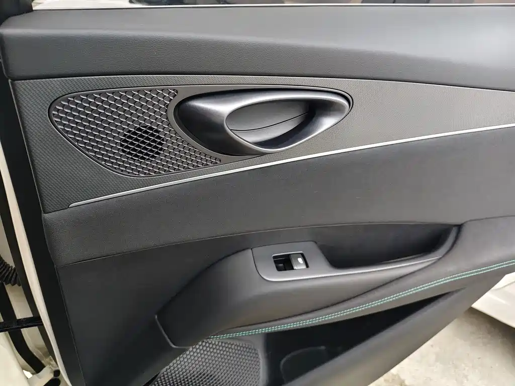 BYD Seal 06 — миниатюра 10
