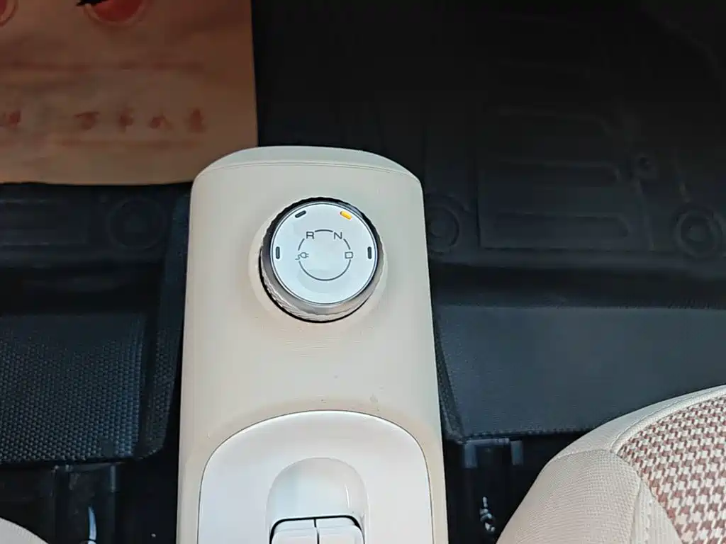 Wuling MINIEV — миниатюра 14