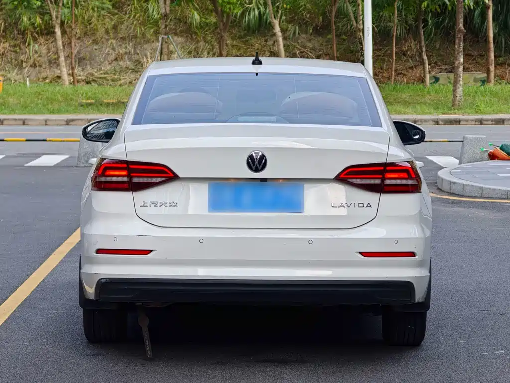 Volkswagen Lavida — миниатюра 12