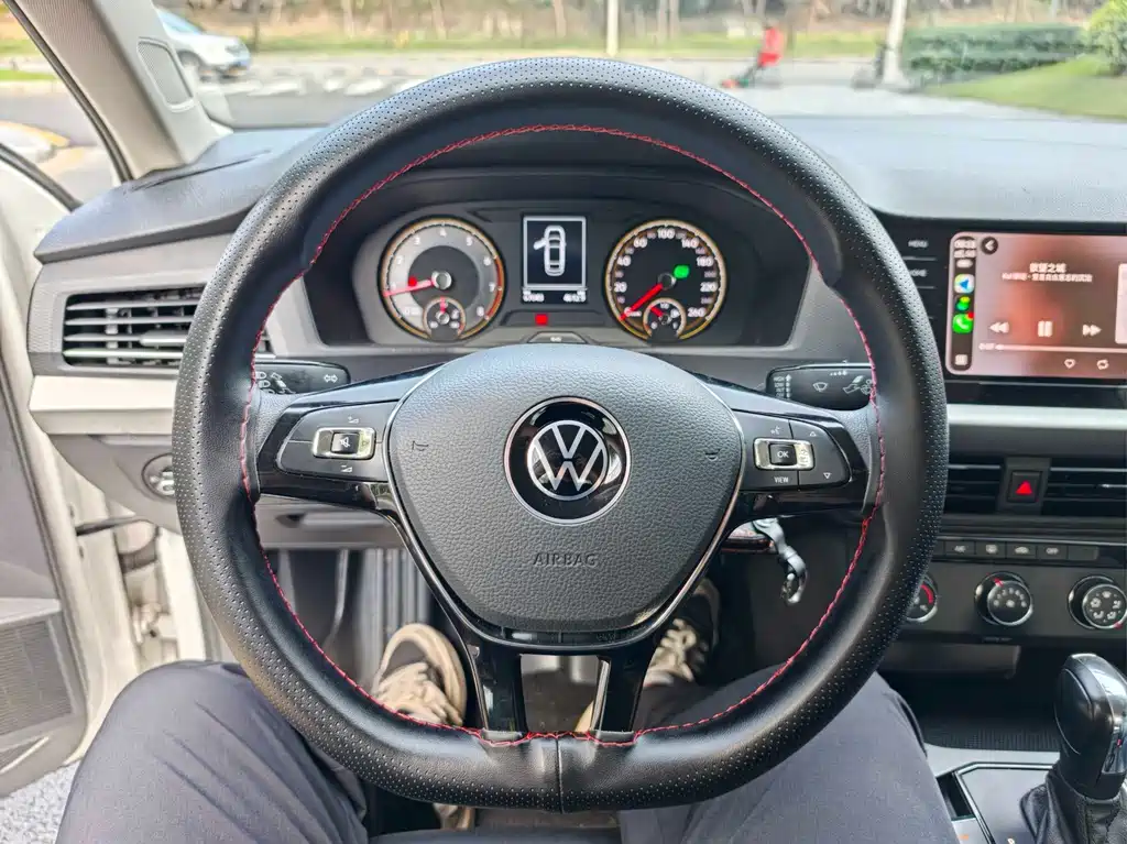 Volkswagen Lavida — миниатюра 5