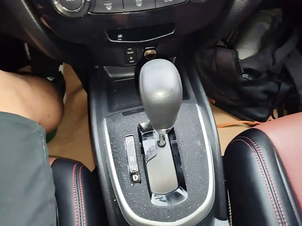 Nissan Qashqai — миниатюра 14