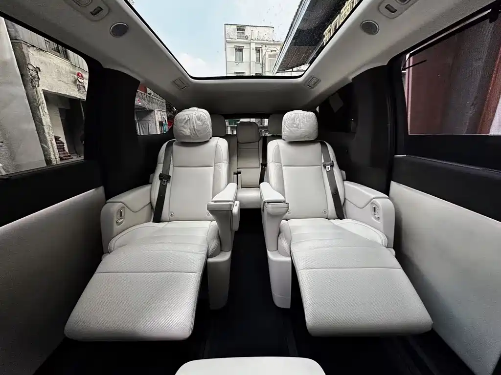 Li Auto Li MEGA — миниатюра 13
