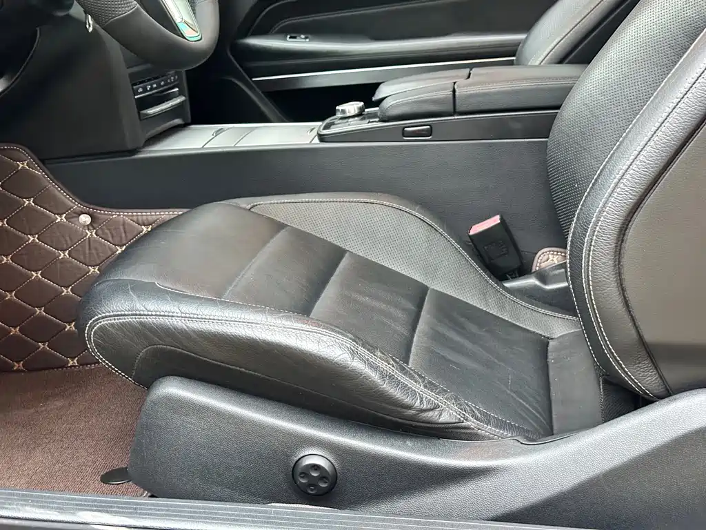 Mercedes-Benz E-Class (Import) — миниатюра 24