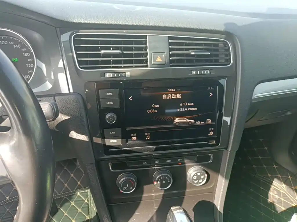 Volkswagen Golf — миниатюра 13