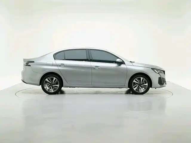 Peugeot 408 — миниатюра 8