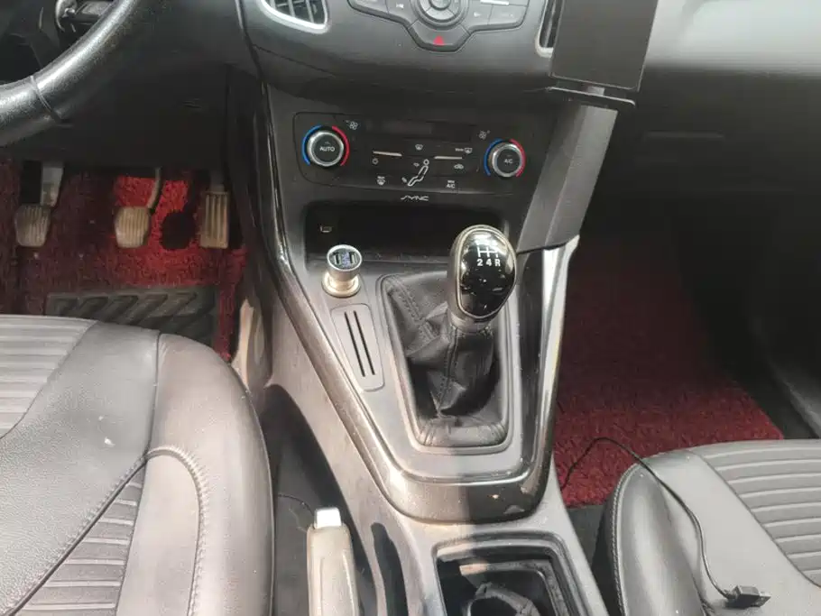Ford Focus — миниатюра 16
