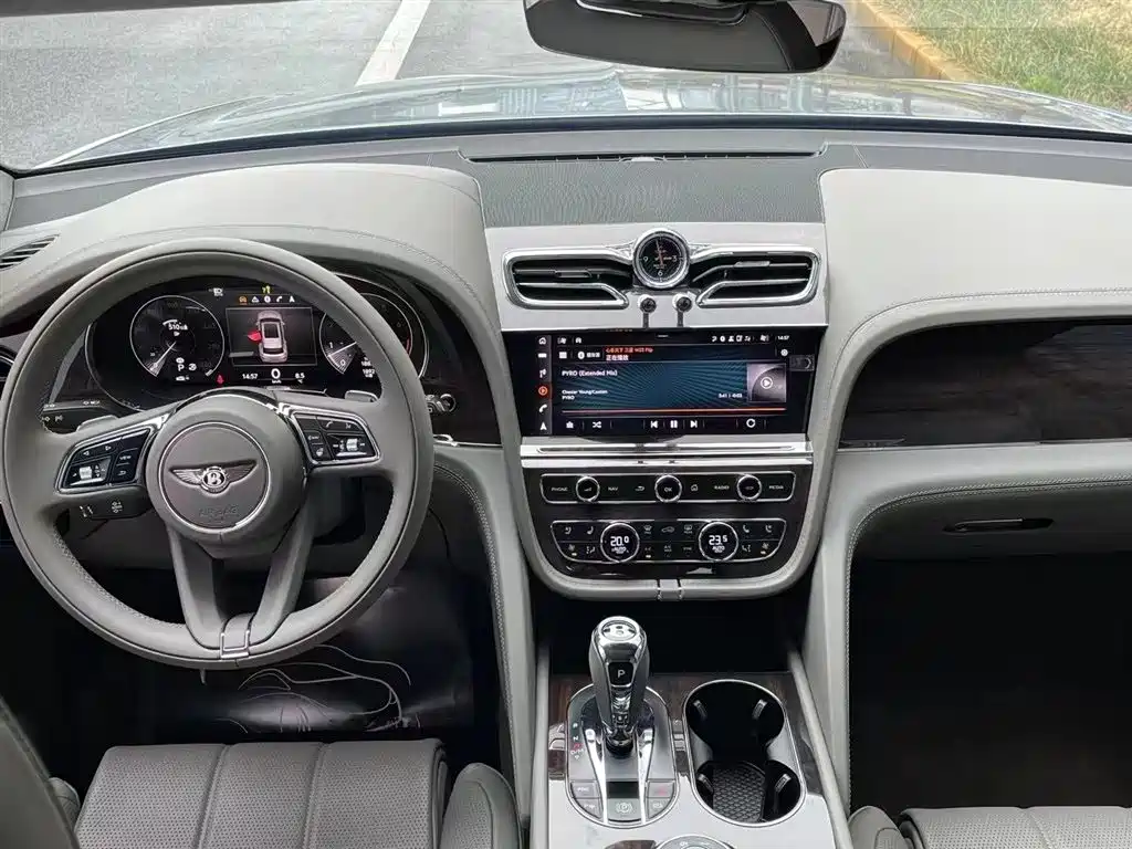 Bentley Bentayga 2021 4.0T V8